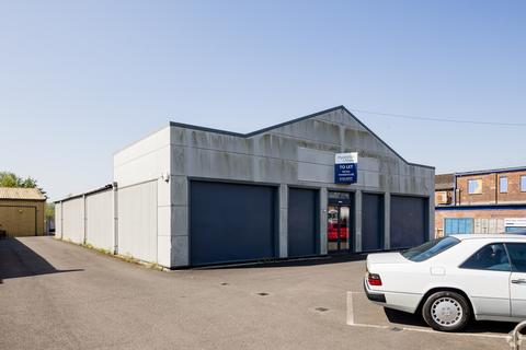 Retail property (high street) to rent, 110-112 Southampton Rd Salisbury SP1 2LE