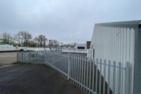 Retail property (high street) to rent, 110-112 Southampton Rd Salisbury SP1 2LE
