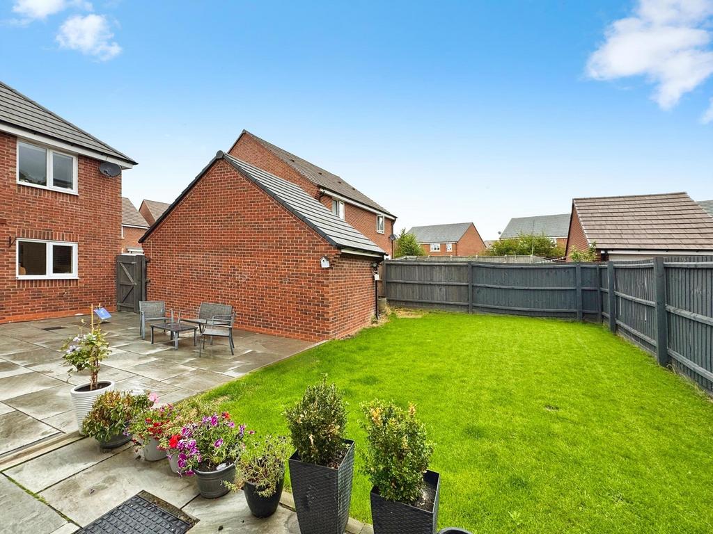 27 Oak Tree Road, Great Glen, Leicester, LE8 9 HP