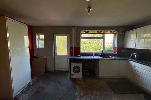 169 Middlemore Road, West Bromwich, B71 4LS