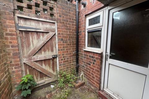 3 bedroom semi-detached house for sale, 76 Great Bridge Road, Bilston, WV14 8LG