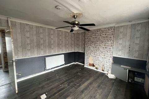 3 bedroom terraced house for sale, 36 Berry Avenue, Wednesbury, WS10 8QE