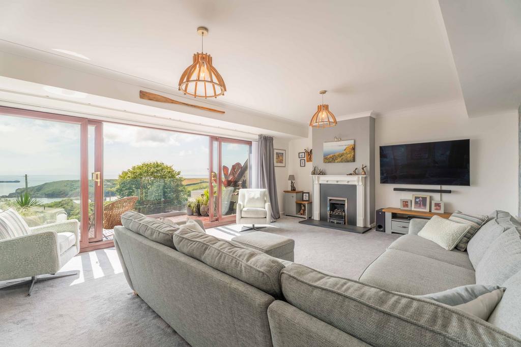 1st Floor Living Room