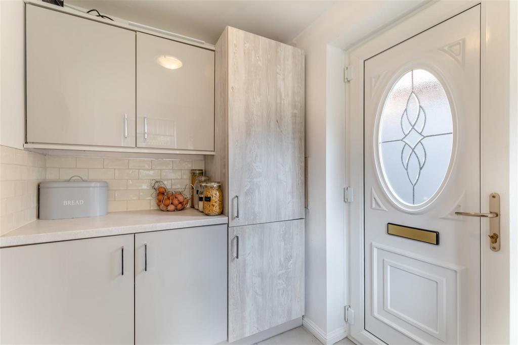 8659195-interior27.jpg