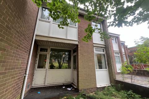 3 bedroom terraced house for sale, 7 Wainwright Walk, Stoke-on-Trent, ST1 3QY
