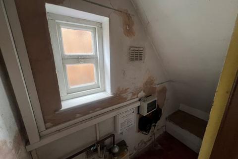 3 bedroom semi-detached house for sale, 71 Willow Avenue, Wednesfield, Wolverhampton, WV11 1DW