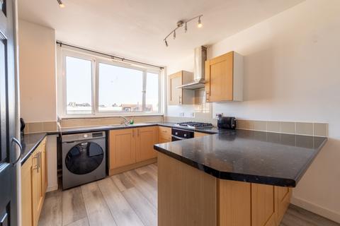 undefined, George Street, Aberdeen AB25