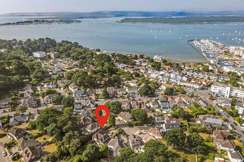 2 Dean Swift Crescent, Poole, BH14 8LE