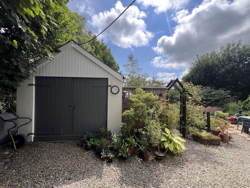 Detached Garage