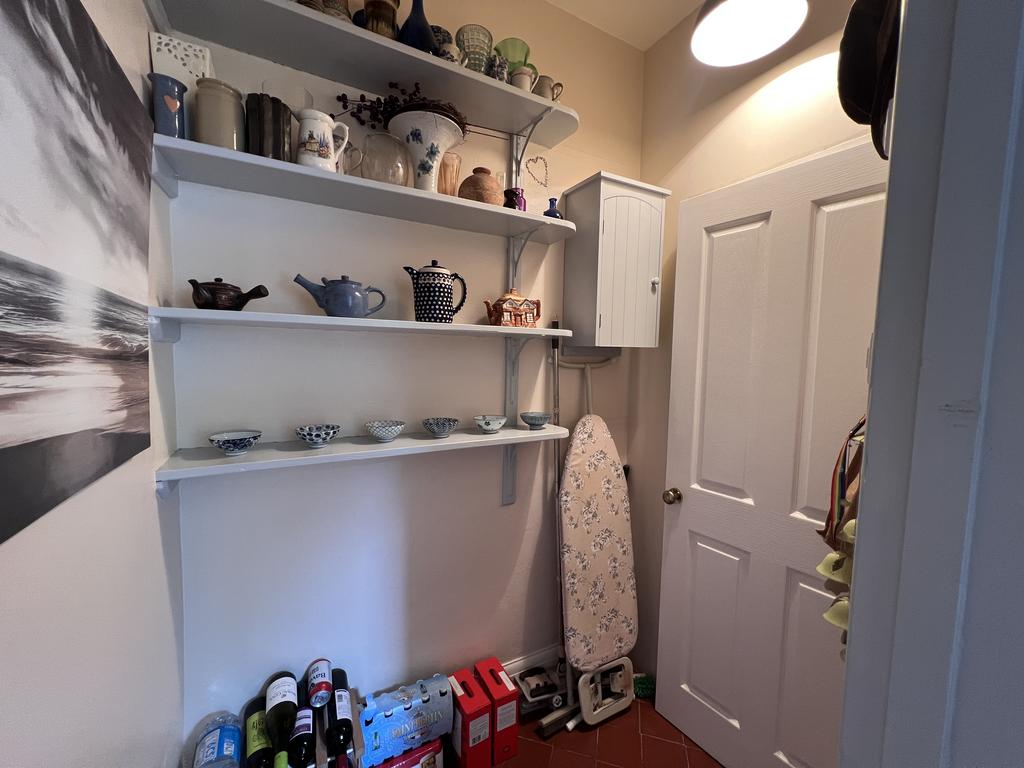 Walk In Pantry