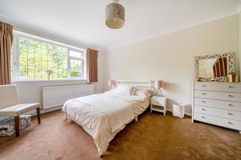 undefined, Camberley,  Surrey,  GU15