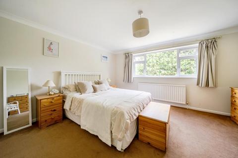 undefined, Camberley,  Surrey,  GU15