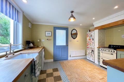 2 Albion Road, Gravesend, DA12 2SR