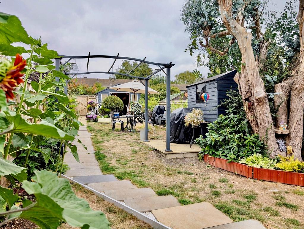 Garden room 2