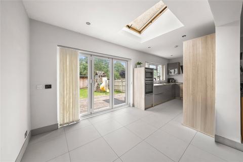 5 bedroom end of terrace house for sale, Whitby Road, Ruislip HA4