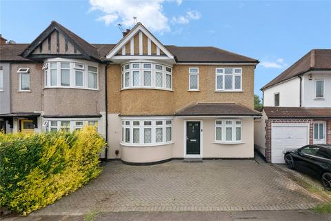 5 bedroom end of terrace house for sale, Whitby Road, Ruislip HA4