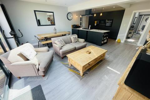 36 Windmill Road, Nuneaton, CV10 0HL