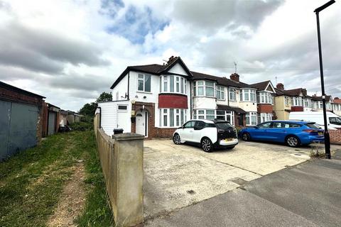 undefined, Myrtle Avenue, Bedfont
