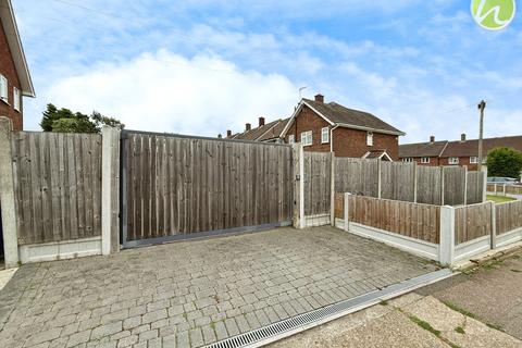 87 Cornwell Crescent, Stanford-le-hope, SS17 7DL
