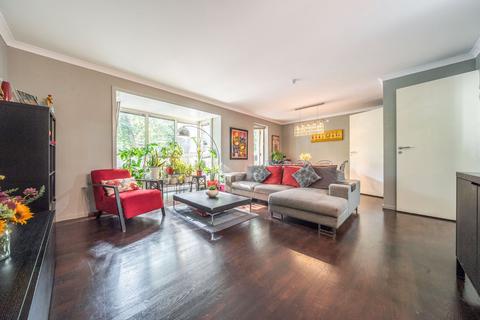 4 bedroom end of terrace house for sale, Princes Court, London, SE16