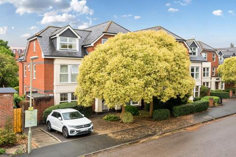 undefined, Egham,  Surrey,  TW20