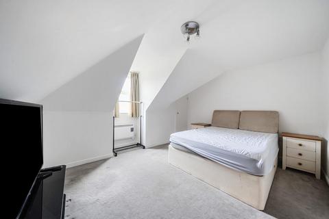 undefined, Egham,  Surrey,  TW20