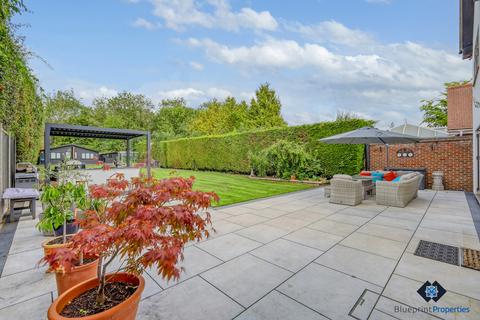 6 bedroom detached house for sale, Doddinghurst Road, Parkwood, Brentwood, CM15