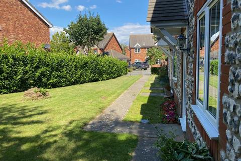 undefined, Bugsby Way, Grange Farm IP5