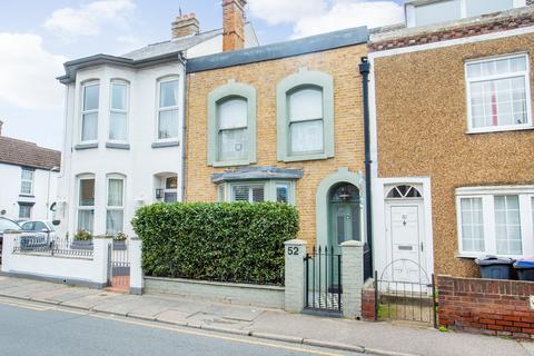 52 Canterbury Road, Whitstable, CT5 4EZ