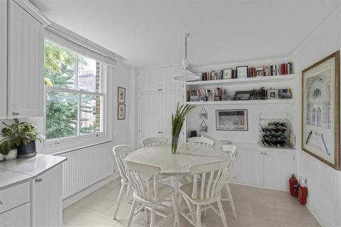 2 bedroom flat for sale, Bonnington Square, London SW8