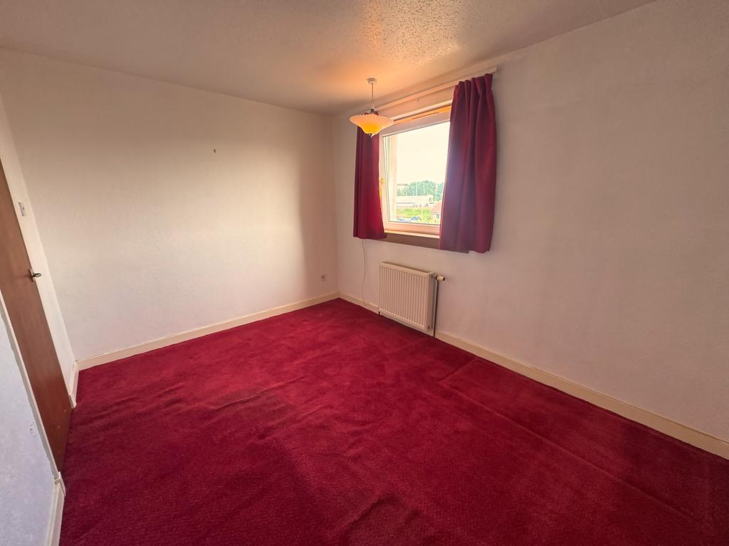 Bedroom 2 (2)