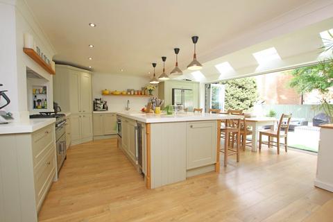 4 bedroom detached house for sale, Coral Reef Close, Eastbourne, BN23 5PF