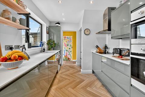 81 Bramley Garth, York, YO31 0PQ