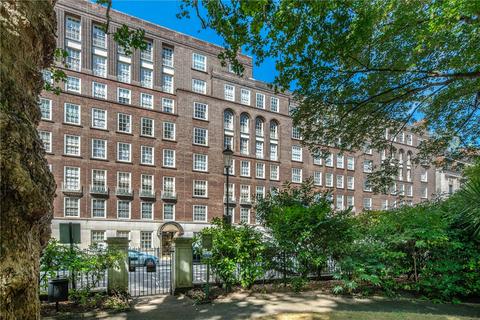 Lowndes Square, London, SW1X