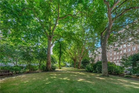 3 bedroom duplex for sale, Lowndes Square, London, SW1X