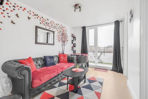 1 bedroom flat for sale, Burr Close, London E1W