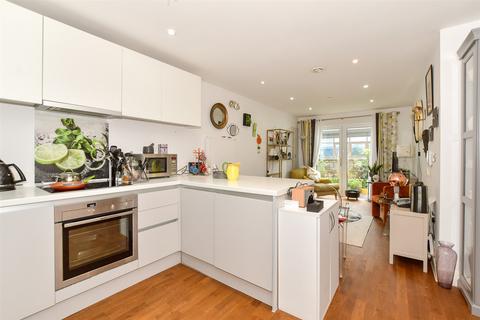 2 bedroom apartment for sale, Linden House, Horsham RH12