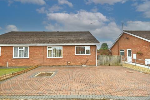 8 Barsham Drive, South Wootton, King's Lynn, PE30 3TT