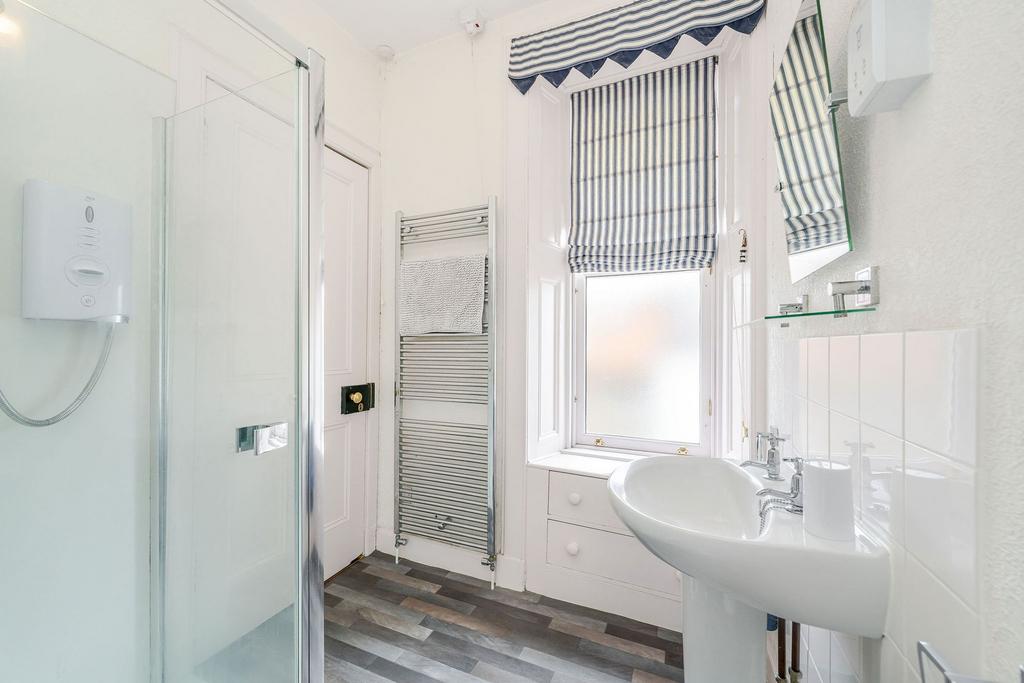 En  Suite Shower