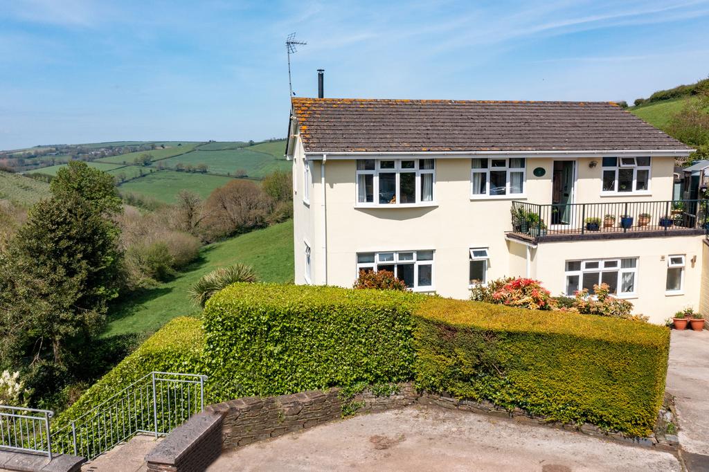 9 Priory View Main (2)
