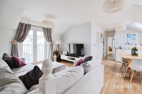3 bedroom semi-detached house for sale, Bronshill Mews, Torquay