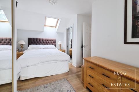 3 bedroom semi-detached house for sale, Bronshill Mews, Torquay