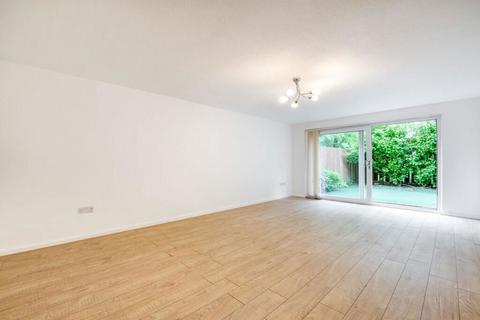 3 bedroom end of terrace house for sale, Enstone, Skelmersdale, Lancashire, WN8 6AS