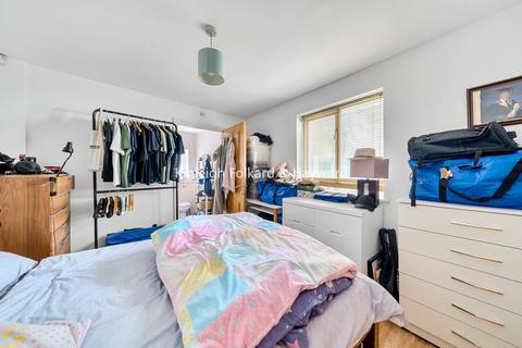 2 bedroom flat to rent, Park View Mews, Stockwell, London, SW9