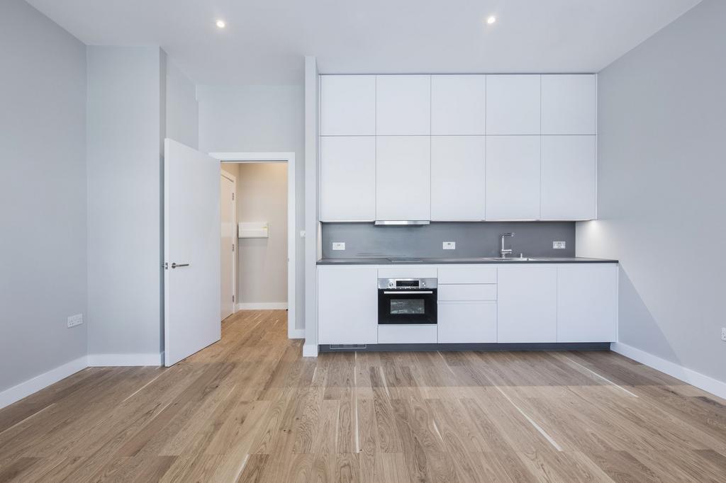 Apartment in London - View 3