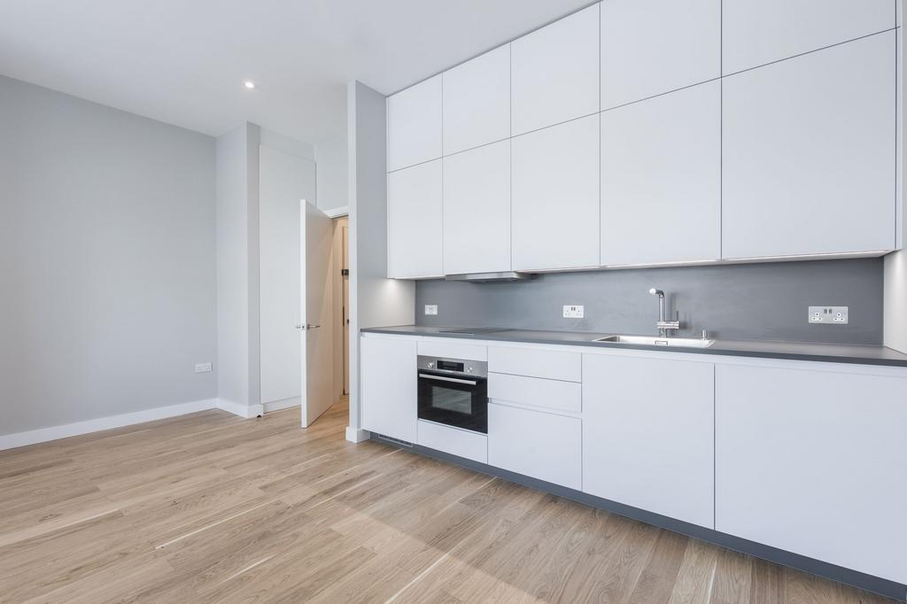 Apartment in London - View 5