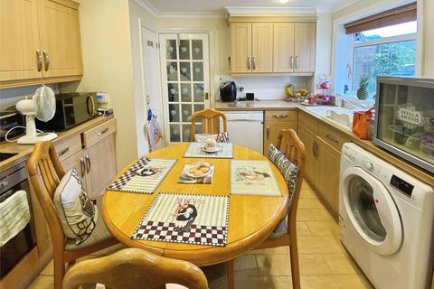 73 Highlands, Watford, WD19 4LZ