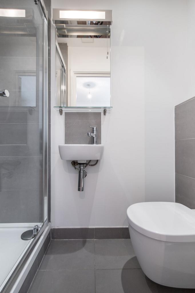 Guest toilet