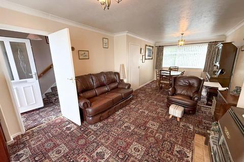3 bedroom semi-detached house for sale, Bronte Drive, Oakworth,
