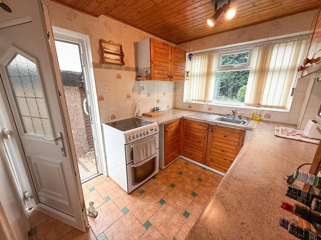 3 bed semi, Oakworth